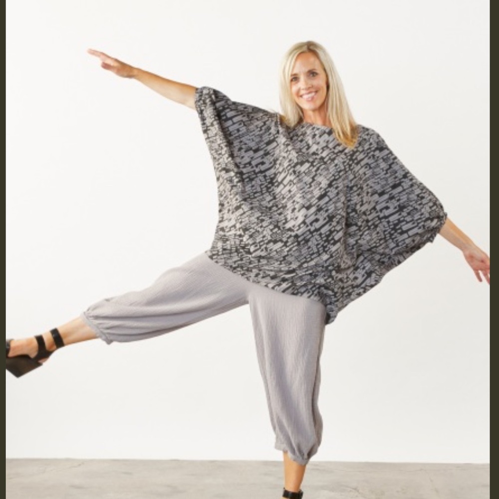 Bryn Walker dolman sleeves Print Wilder Tunic size S